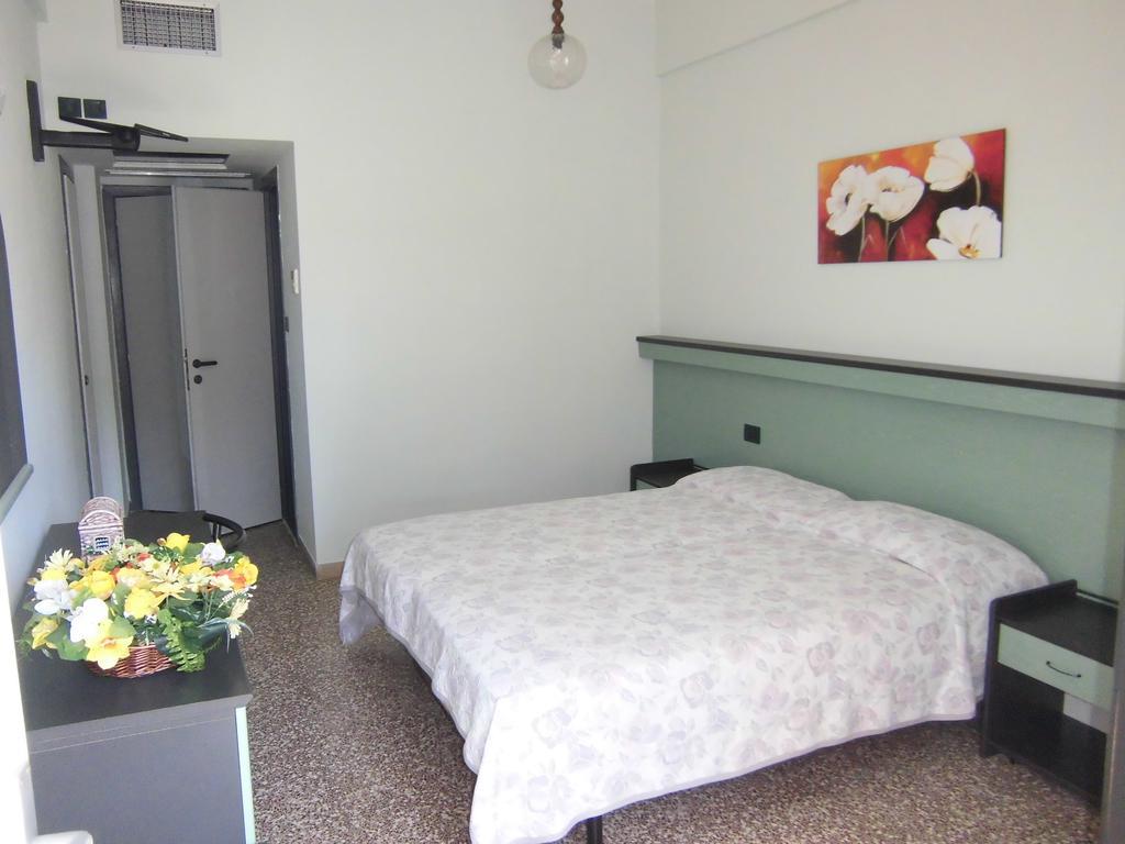 Hotel Palm Beach Lido di Jesolo Room photo